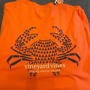Men’s XXL Vineyard Vines graphic tee long sleeve